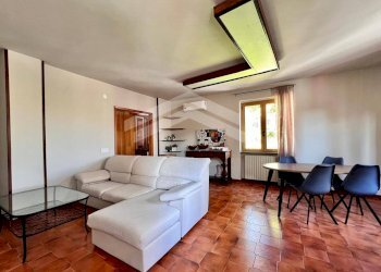 Foto 3 - Three-room apartment Viale del castello, Campobasso - photo 3
