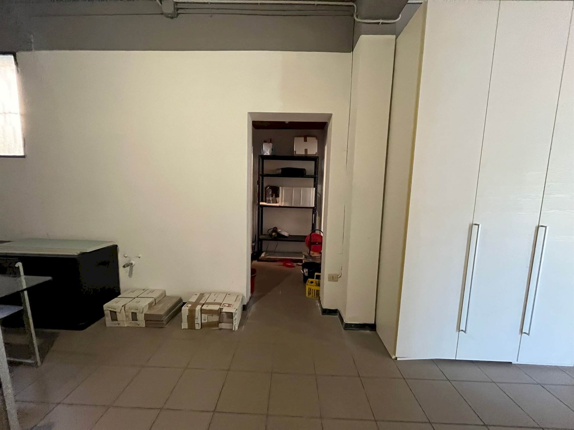 Shop Modena (neighborhood Crocetta) - photo 3