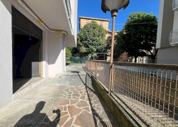 Shop Modena (neighborhood Crocetta) - photo 11