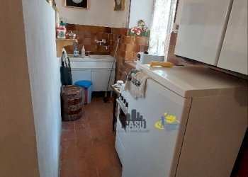 Cucina 51-97-9 - Villa Trifamiliare Strada del Monte Caio Musiara, Tizzano Val Parma - foto 25