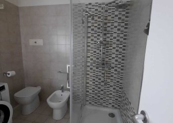WhatsApp Image 2026-05-11 at 12.30.40 - Three-room apartment Piacenza - photo 15