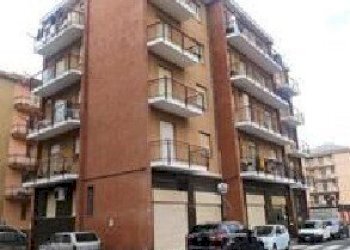 1 - Commercial Premises at auction Via Cirano Bellotto 21R, Quiliano - photo 1