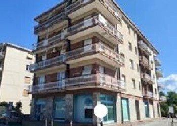 2 - Commercial Premises at auction Via Armando Diaz 83R, Quiliano - photo 1