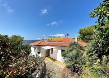 Trilocale in vendita con vista mare - Four-room apartment Via Soprana 21, Andora - photo 1