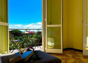vista soggiorno - Appartamento Via alla Torre 36, Spotorno - foto 3