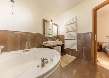 37.jpg - Independent house Sant'Angelo Romano - photo 22