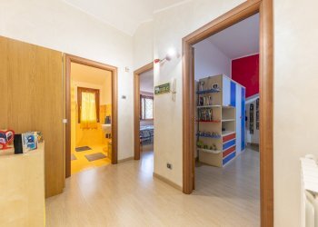 38.jpg - Independent house Sant'Angelo Romano - photo 23