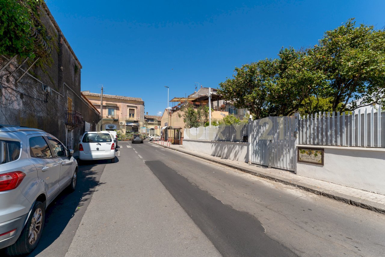 Via Piave 3 (1) - Restaurant Via Piave 3, San Giovanni la Punta - photo 3