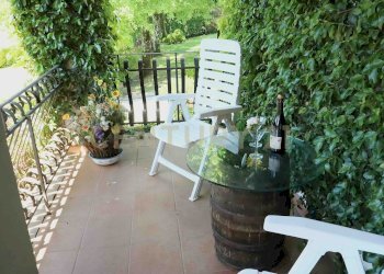 esterno -Portico.jpg - Villa Località Dinucci 35, Pescaglia - photo 2