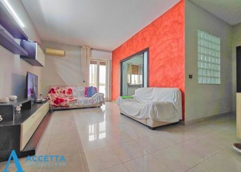soggiorno.jpg - Appartamento Via Sibari 9, Taranto - foto 4
