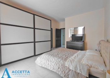 camera da letto.jpg - Appartamento Via Sibari 9, Taranto - foto 11