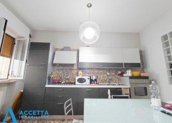 cucina.jpg - Appartamento Via Sibari 9, Taranto - foto 23
