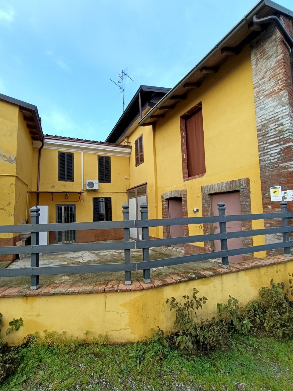 facciata - Portion of a house Via della Costa Rosa, Castel San Giovanni - photo 3