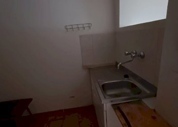 cucina - Portion of a house Via della Costa Rosa, Castel San Giovanni - photo 8