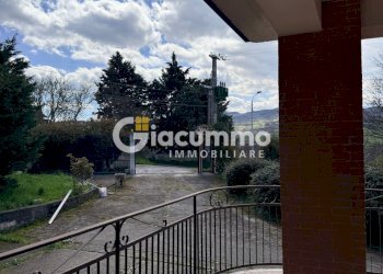 CDAMIRACOLO1 (1) - Villa CONTRADA MIRACOLO 60, Avigliano - foto 14