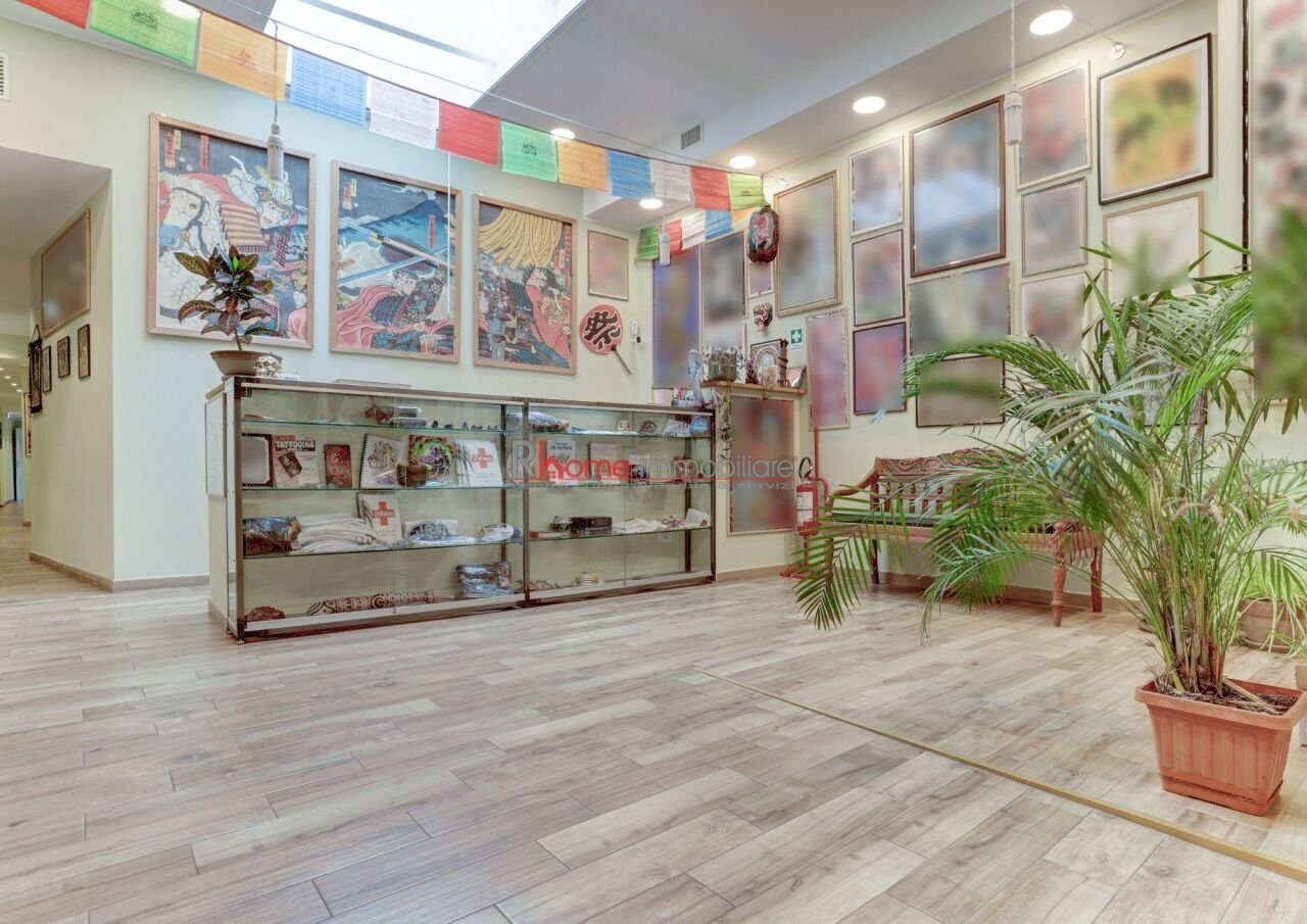 81.jpg - Commercial Premises Roma - photo 1