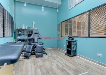 96.jpg - Commercial Premises Roma - photo 16
