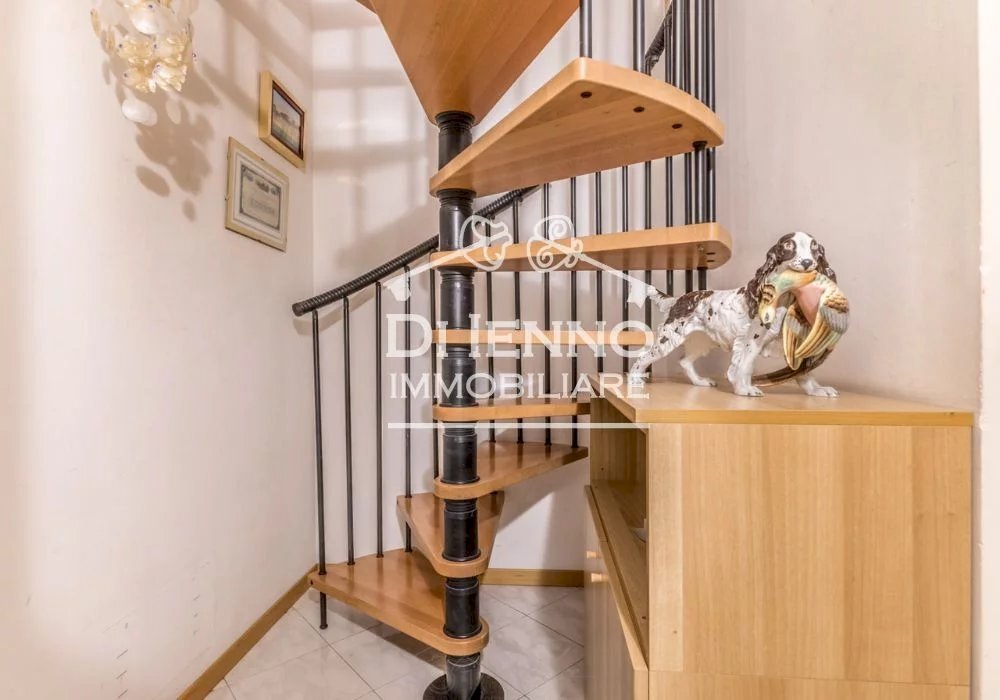 Four-room apartment Via Paolo V, Roma - photo 3