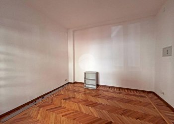 Four-room apartment Via Des Geneys, Pinerolo - photo 10