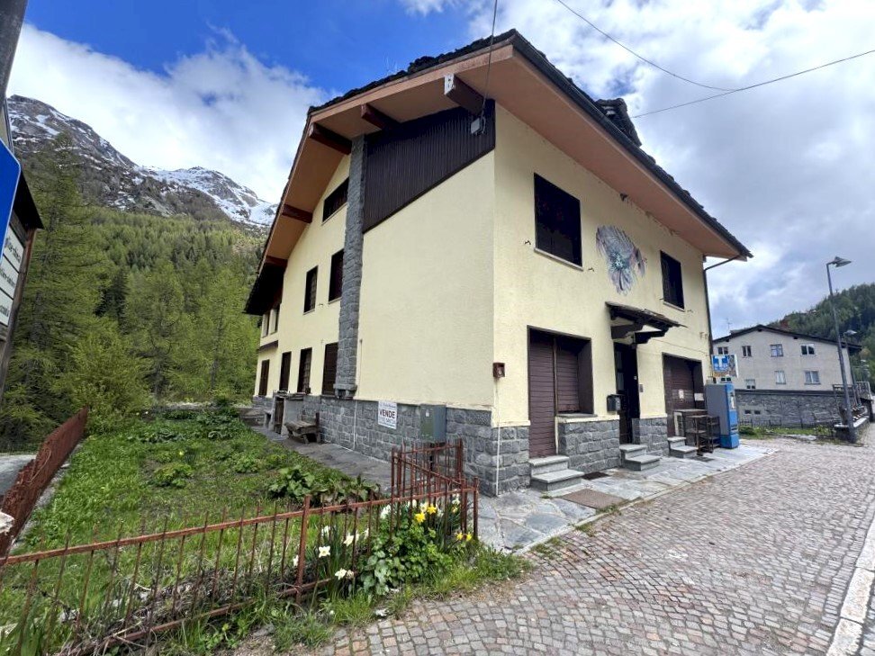 Villa Unifamiliare Località Capoluogo, 9, Valgrisenche - foto 1