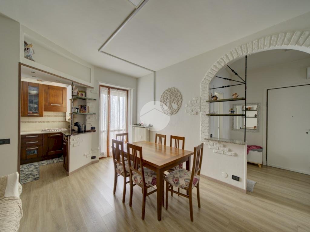 Three-room apartment Via alfano, Piossasco - photo 1