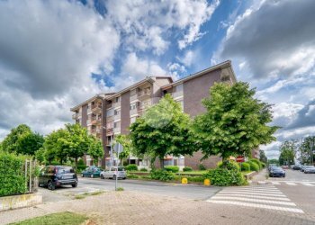 Three-room apartment Via alfano, Piossasco - photo 2