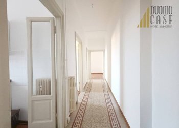 Two-room apartment Milano - photo 12