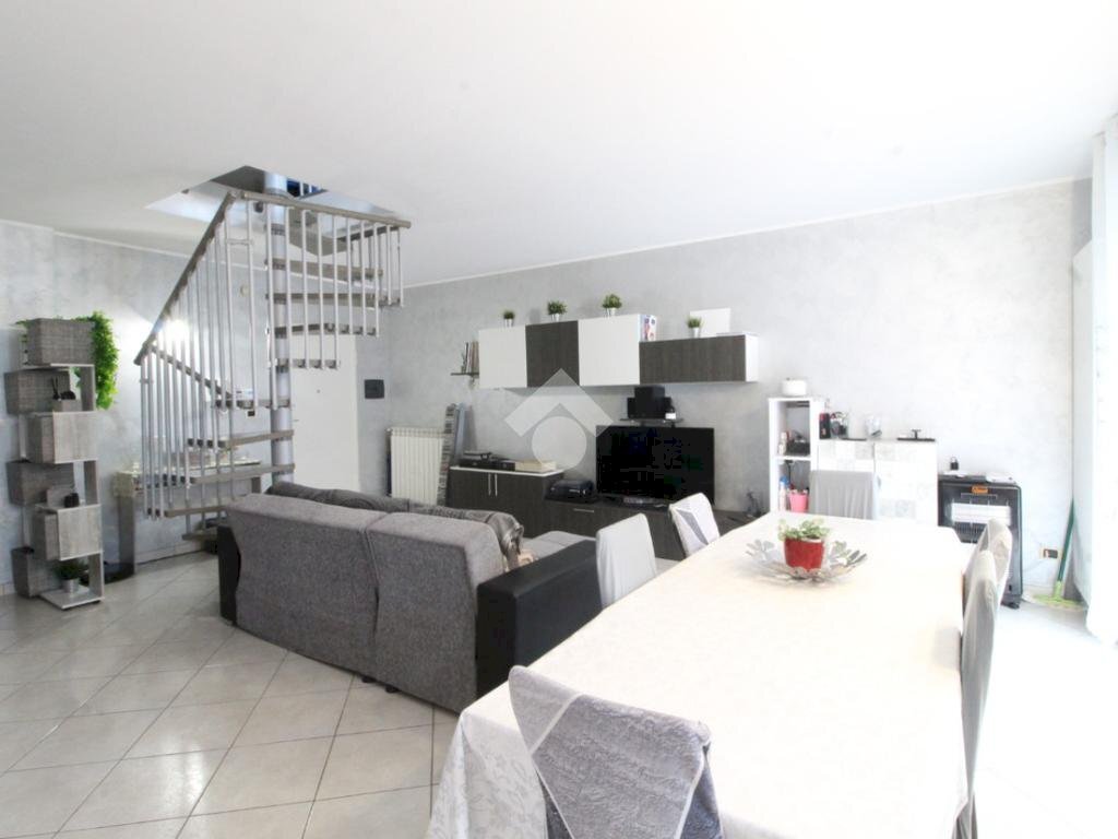 Apartment Via parucco, Pianezza - photo 1