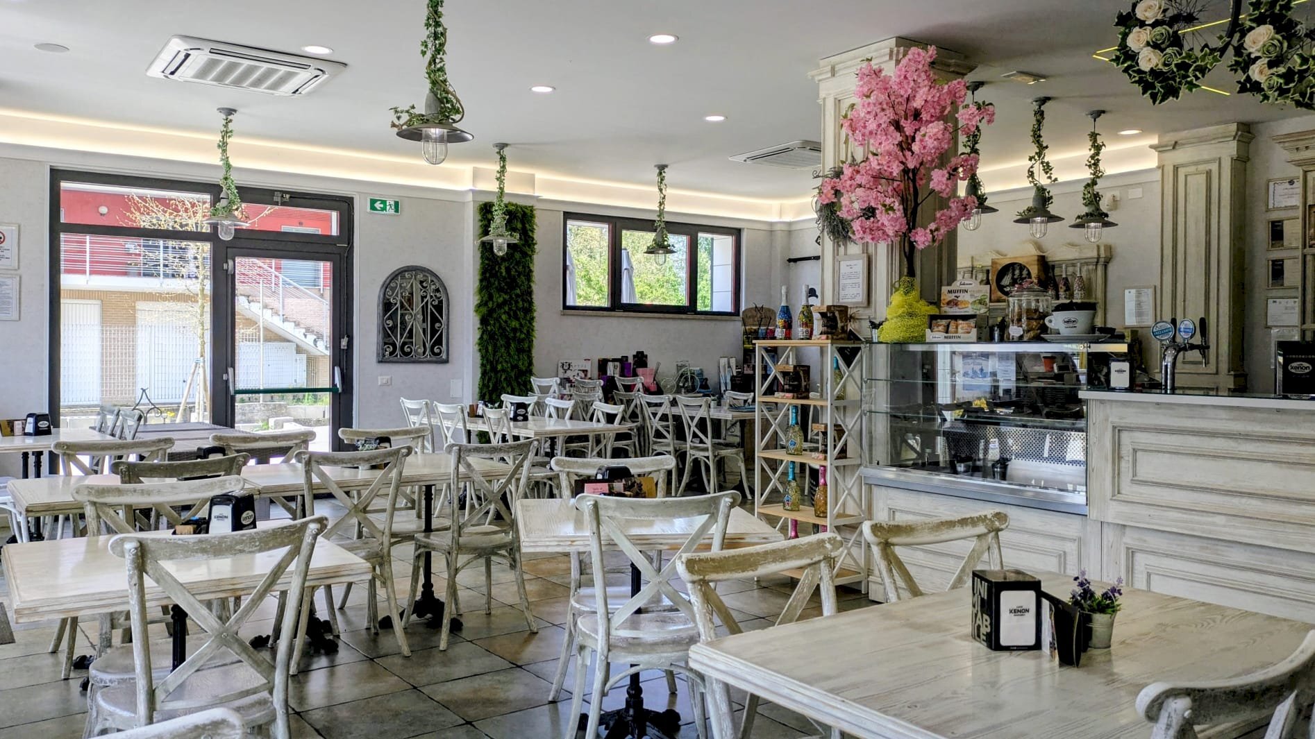 Cafeteria - Cold Bar via delle sorgenti di san martino, 45, Isernia - photo 3