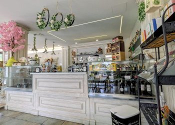 Cafeteria - Cold Bar via delle sorgenti di san martino, 45, Isernia - photo 25