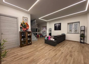 Semi-detached house Via Beccaria, None - photo 9