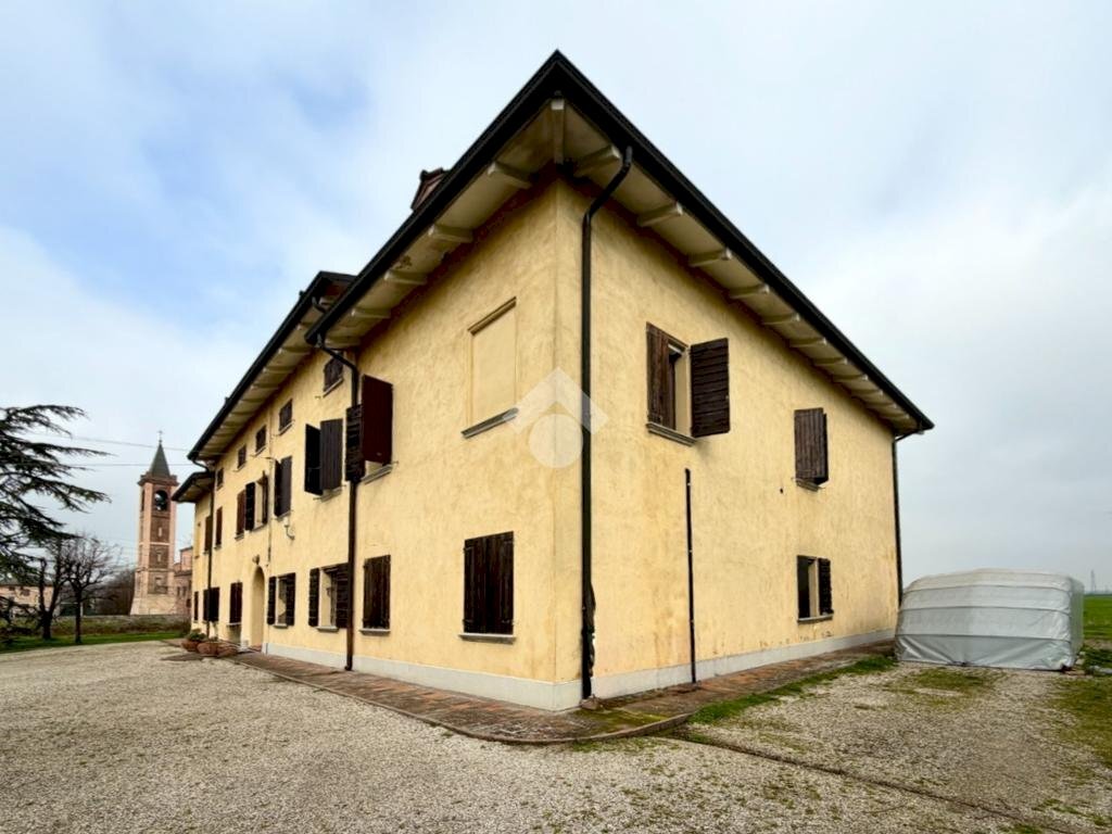 Villa Via E. Pelgreffi, Novellara - photo 3