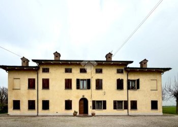 Villa Via E. Pelgreffi, Novellara - photo 1