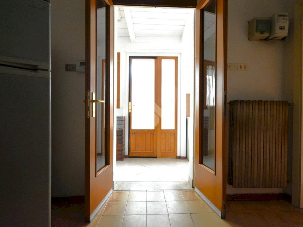 Semi-detached house Via Giuseppe Verdi, Borghi - photo 2