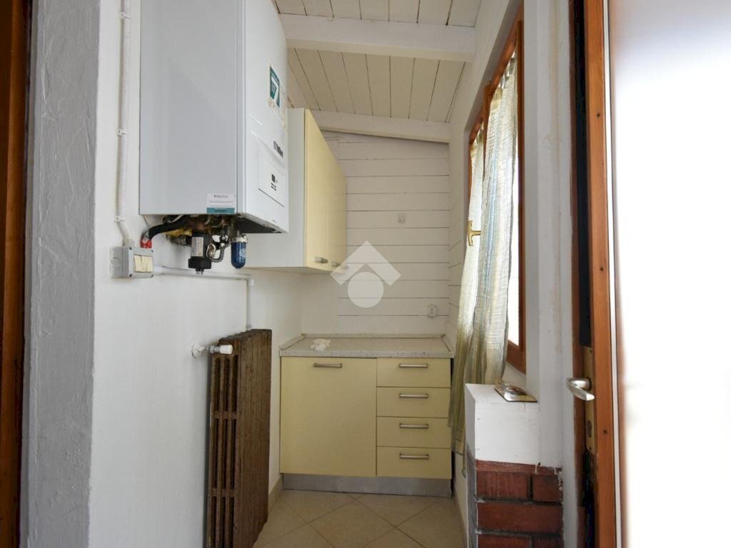 Semi-detached house Via Giuseppe Verdi, Borghi - photo 3