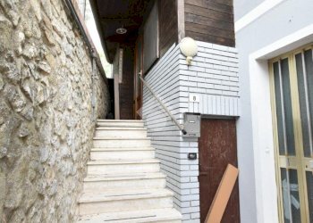 Semi-detached house Via Giuseppe Verdi, Borghi - photo 18