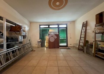 Negozio Largo Remo Rabellotti, Galliate - foto 3