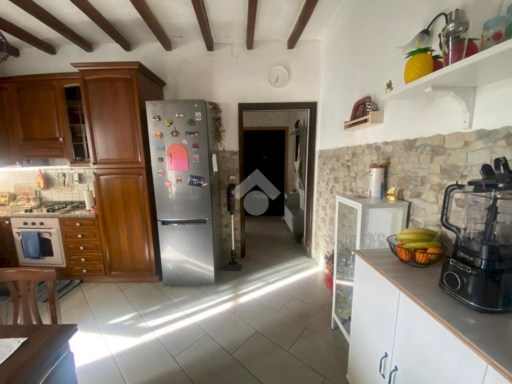 Two-room apartment Str. Nazionale Ovest, Collecchio - photo 2