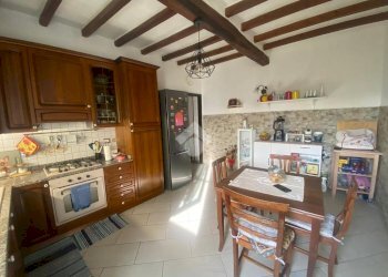 Two-room apartment Str. Nazionale Ovest, Collecchio - photo 1