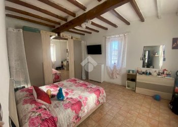 Two-room apartment Str. Nazionale Ovest, Collecchio - photo 5
