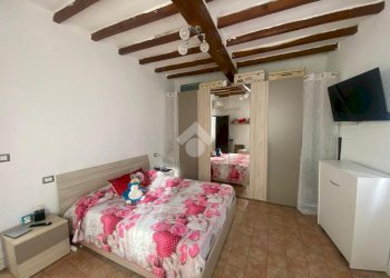 Two-room apartment Str. Nazionale Ovest, Collecchio - photo 7