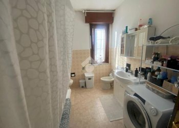 Two-room apartment Str. Nazionale Ovest, Collecchio - photo 10