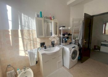 Two-room apartment Str. Nazionale Ovest, Collecchio - photo 12