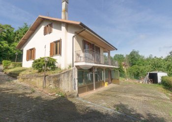Villa Via Mesteo, Montafia - photo 1
