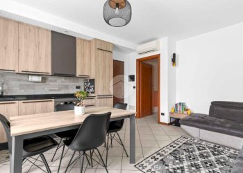Three-room apartment Via Giotto, Trezzano sul Naviglio - photo 5