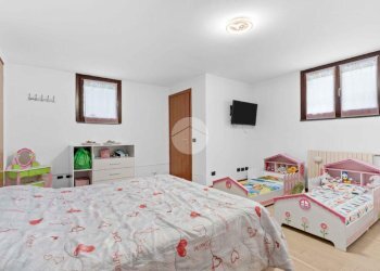 Three-room apartment Via Giotto, Trezzano sul Naviglio - photo 7
