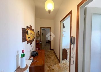 Two-room apartment Via Angelo Inganni, Milano (neighborhood Lorenteggio) - photo 6
