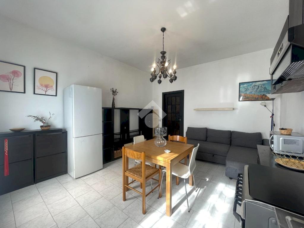 Two-room apartment Via genova thaon di revel, Milano (neighborhood Isola) - photo 1