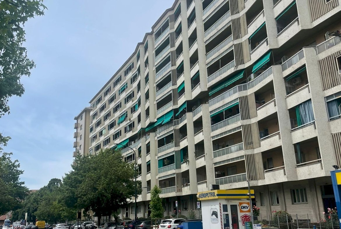Three-room apartment Torino via Ventimiglia 209, Torino (neighborhood Nizza Millefonti) - photo 1