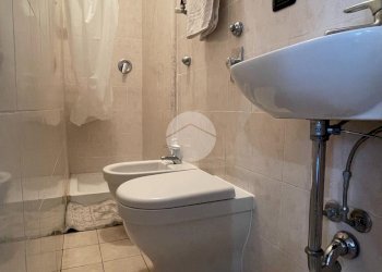 Two-room apartment Via Cola Montano, Milano (neighborhood Isola) - photo 3